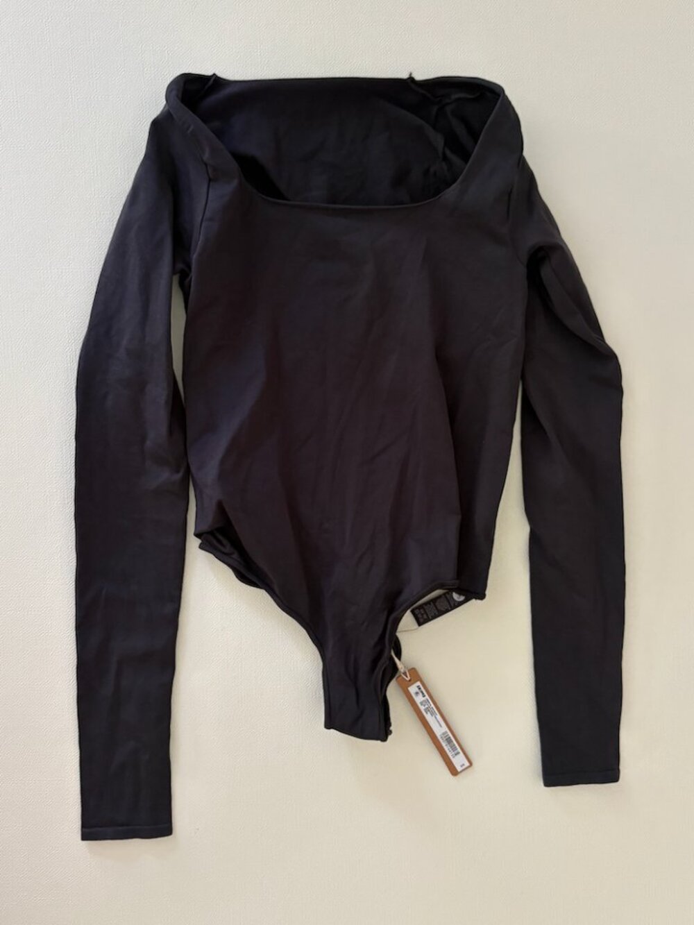 NWT SKIMS Black Long Sleeve Scoop Neck Bodysuit XXS/XS